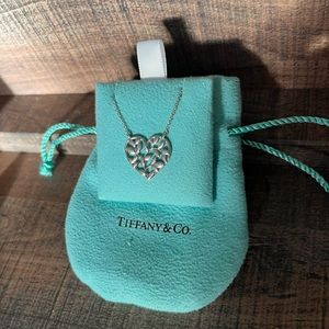 Tiffany & Co Paloma Picasso Olive Leaf Heart Pendant